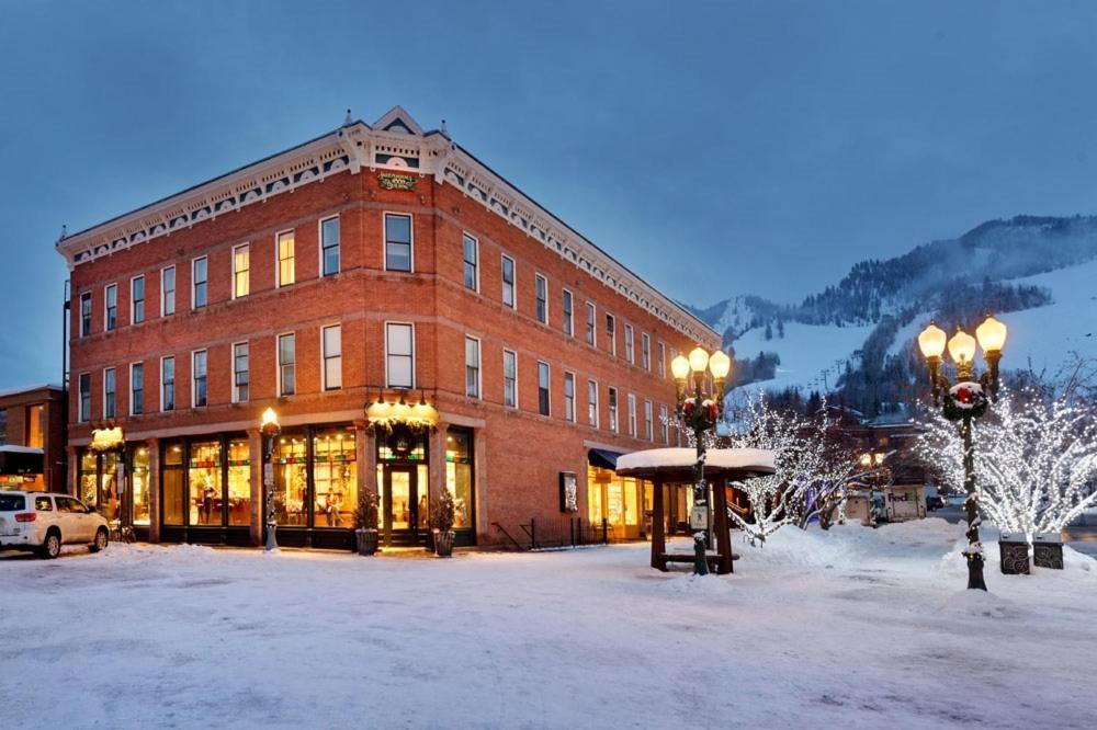 Independence Square 202, Hotel Room Over-Looking The Mall And Aspen Mountain Bagian luar foto